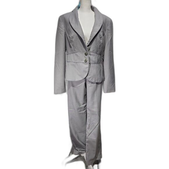 Signature by Larry Levine 2 piece suit - Picture 2 of 14